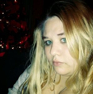 Meet your Posher, Nora